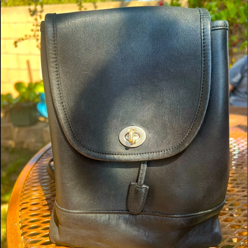 Coach vintage 9960 black backpack